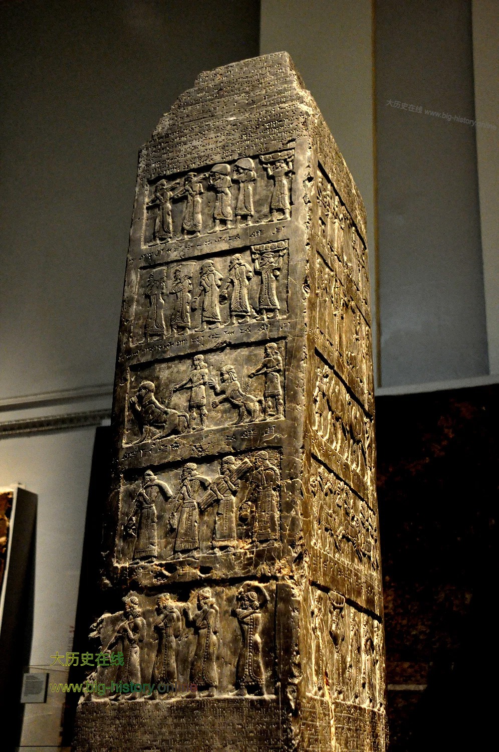 萨尔玛那萨尔三世庆贺胜利的黑色方尖碑