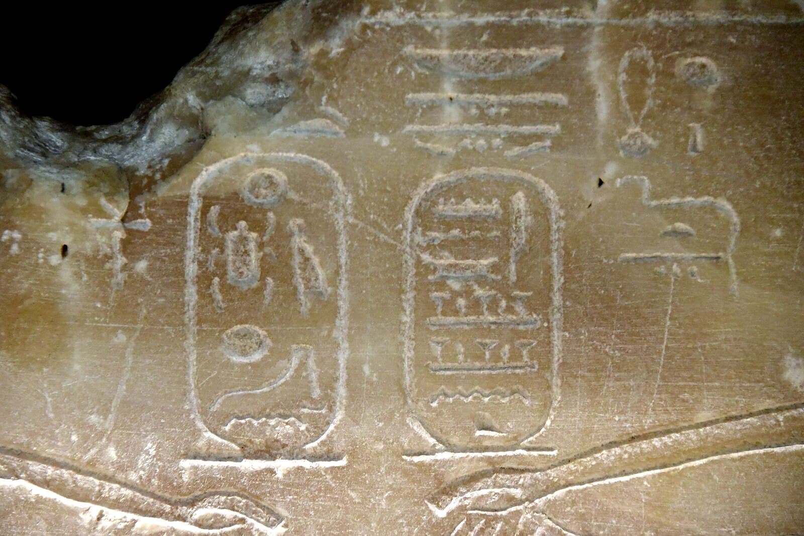 舍顺克一世的出生名和登基王名