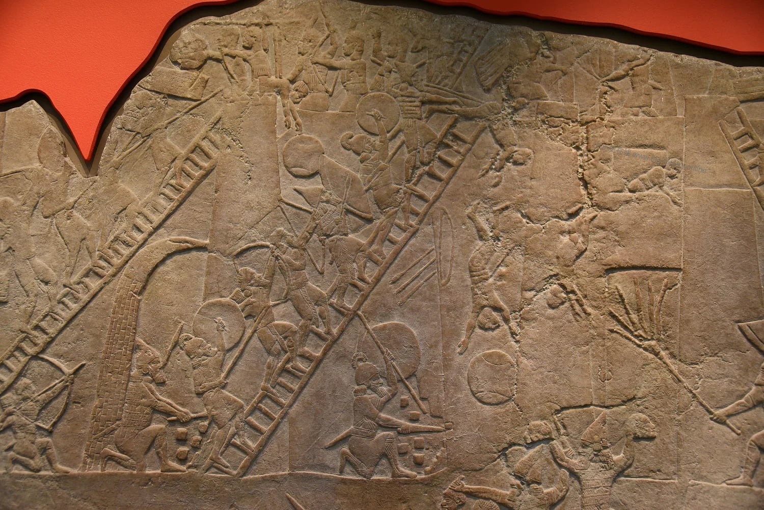 assyrian-soldiers-engaging-with-nubian-soldiers